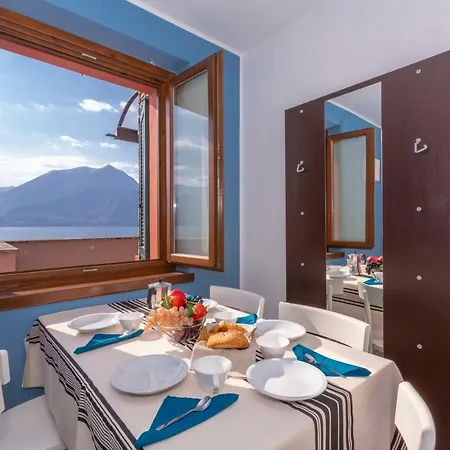 Fiumelatte Sleeps 6 Wifi Appartement