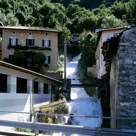 Fiumelatte Sleeps 6 Wifi Appartamento *